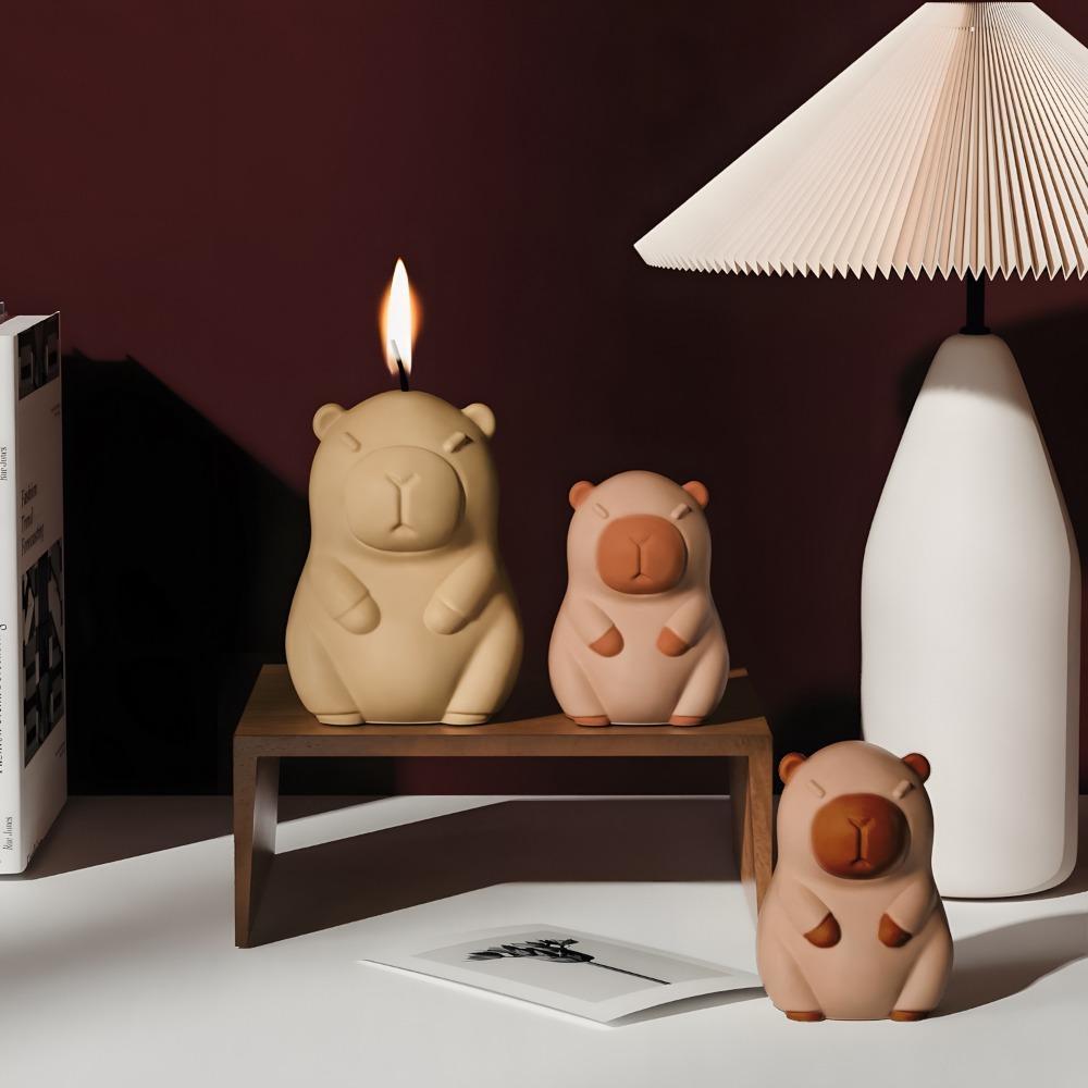 Standing Capybara Scent Candle - Candle Making Course recension och pris